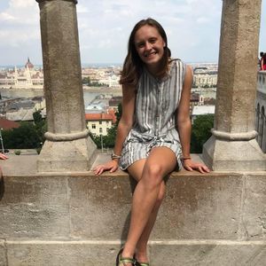 Meet your Posher, Danielle